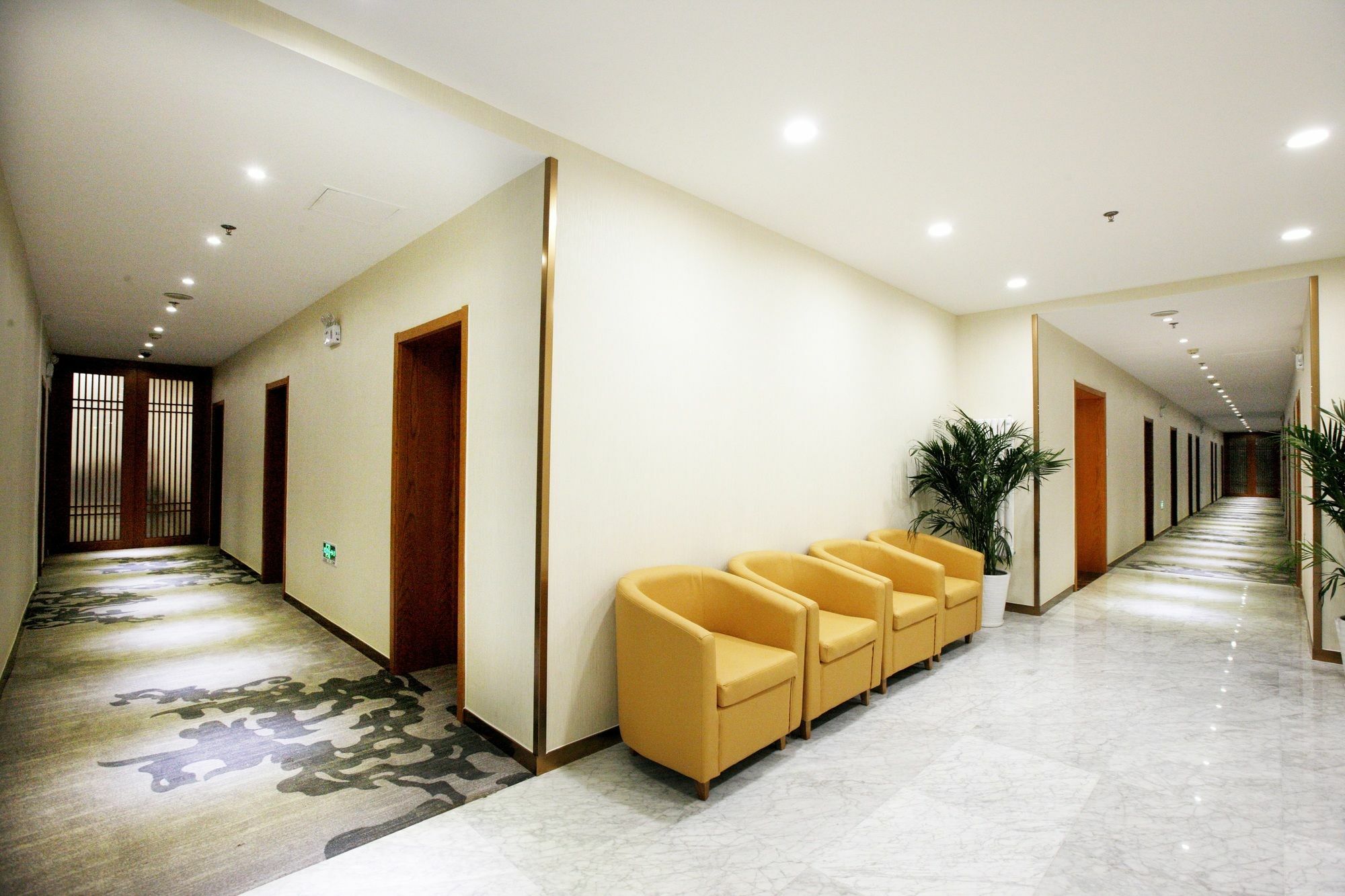 Beijing Dongdan Hotel Near Wangfujing Street,Tian'Anmen Square,The Forbidden City,Free Self-Service Laundry Room Exterior photo